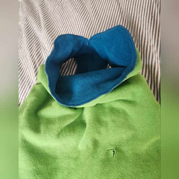 Reversable Dog Sweater - Picture 3 of 9